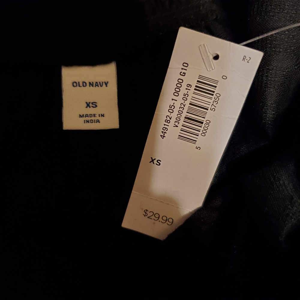 NWT Old Navy Black Blouse - Picture 3 of 3